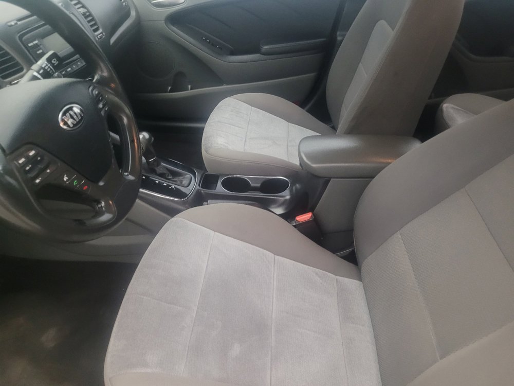 Used 2018 Kia Forte LX FWD image 17
