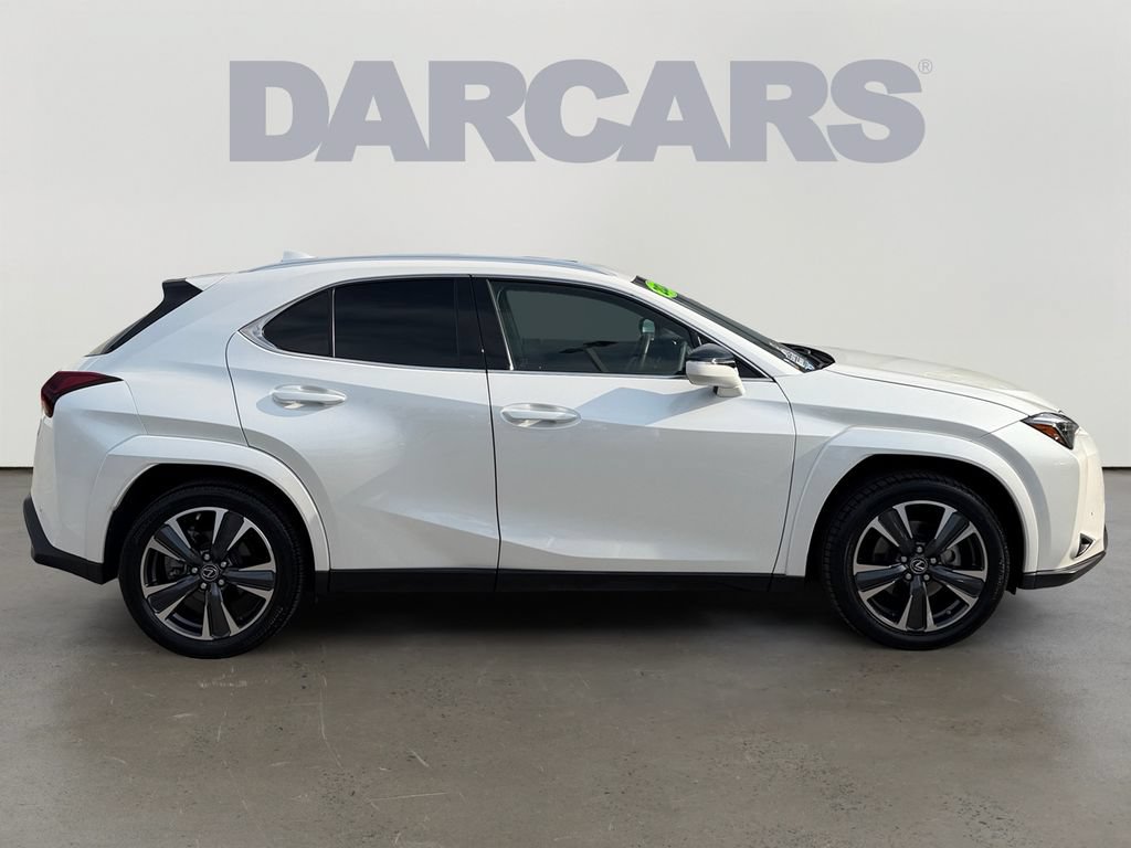 Used 2024 Lexus UX 250h AWD w/ Premium Package image 8