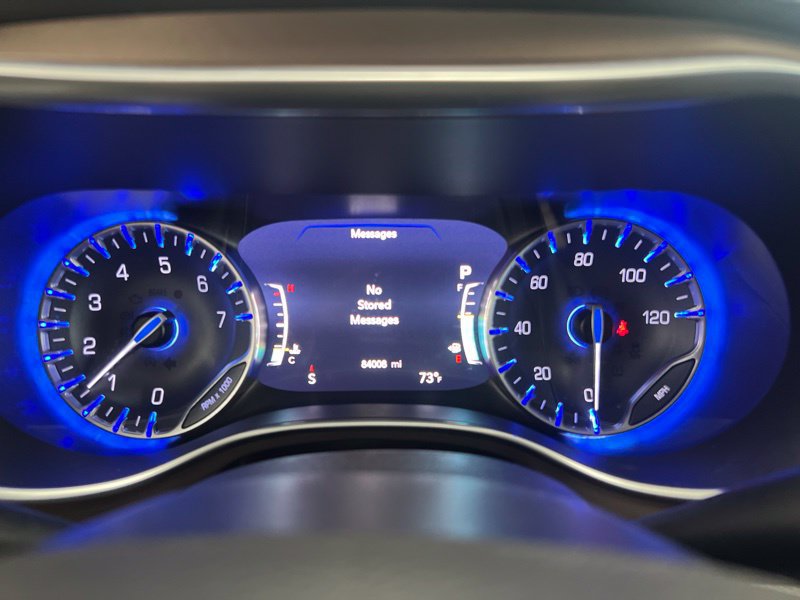 Used 2019 Chrysler Pacifica Touring-L Plus FWD image 26