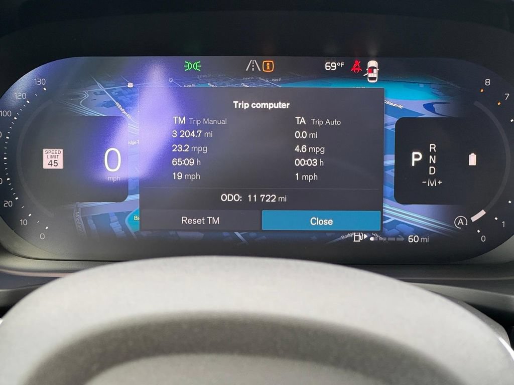 Certified 2025 Volvo V60 B5 Cross Country Ultra AWD/4WD image 12