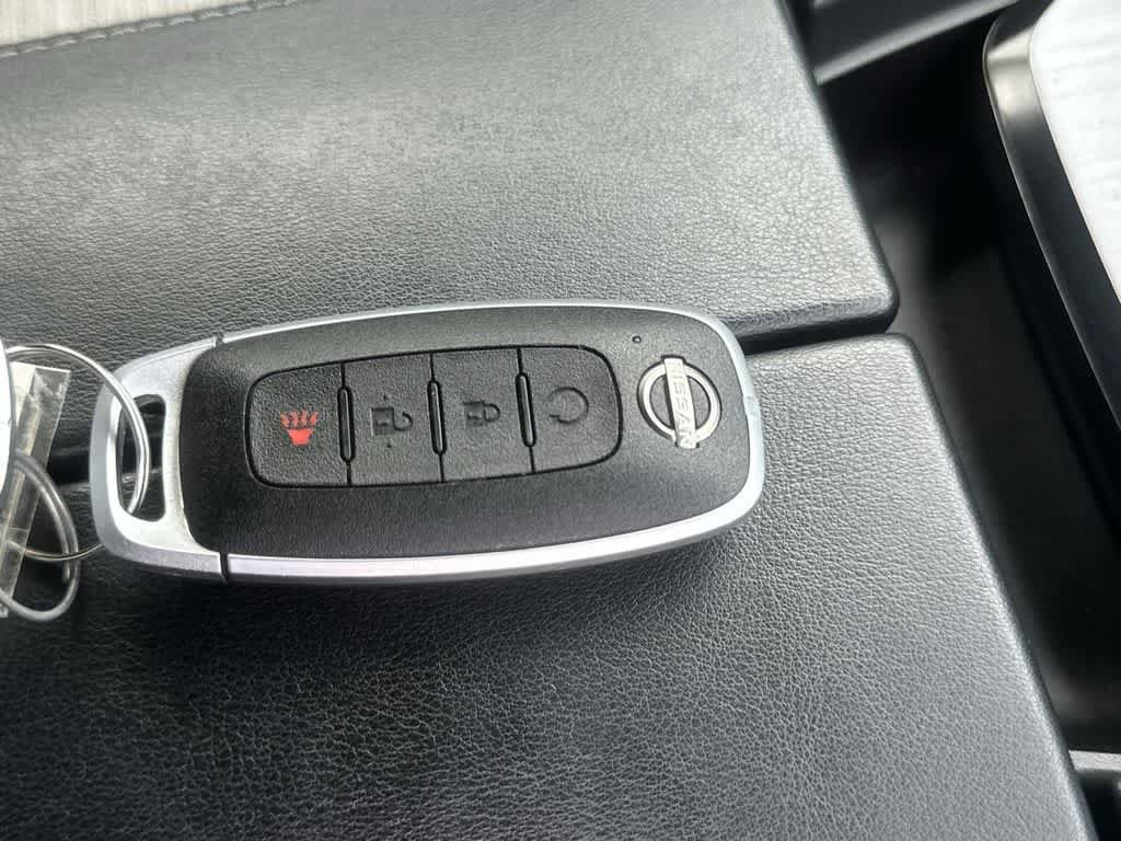 Used 2023 Nissan Rogue SV FWD image 28