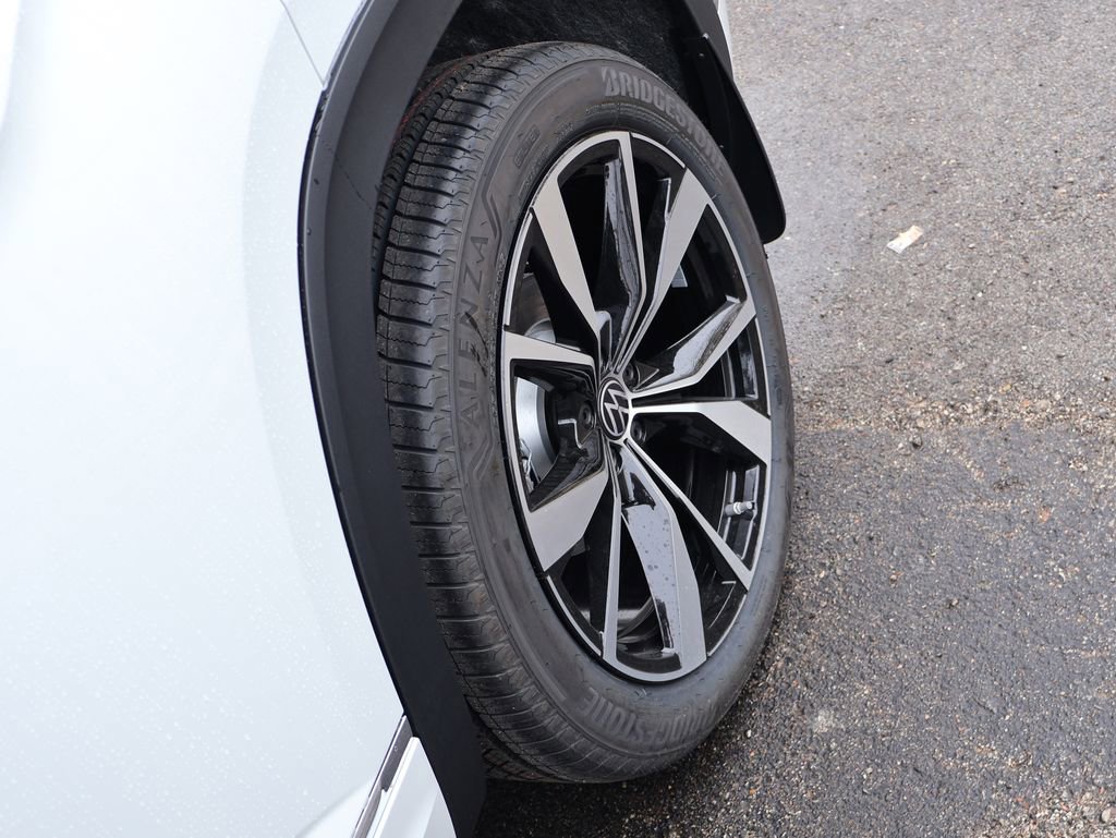 New 2026 Volkswagen Atlas Cross Sport SEL Premium R-Line image 44