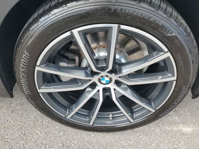 Used 2021 BMW 330i Sedan image 9