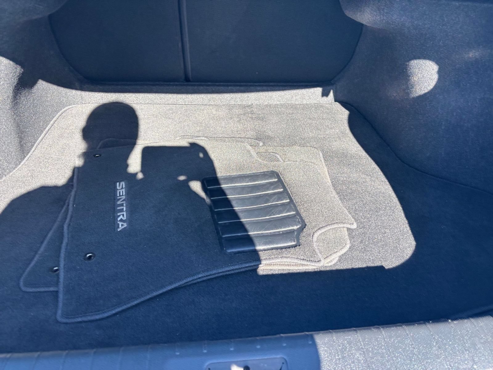 Used 2025 Nissan Sentra SV FWD image 30