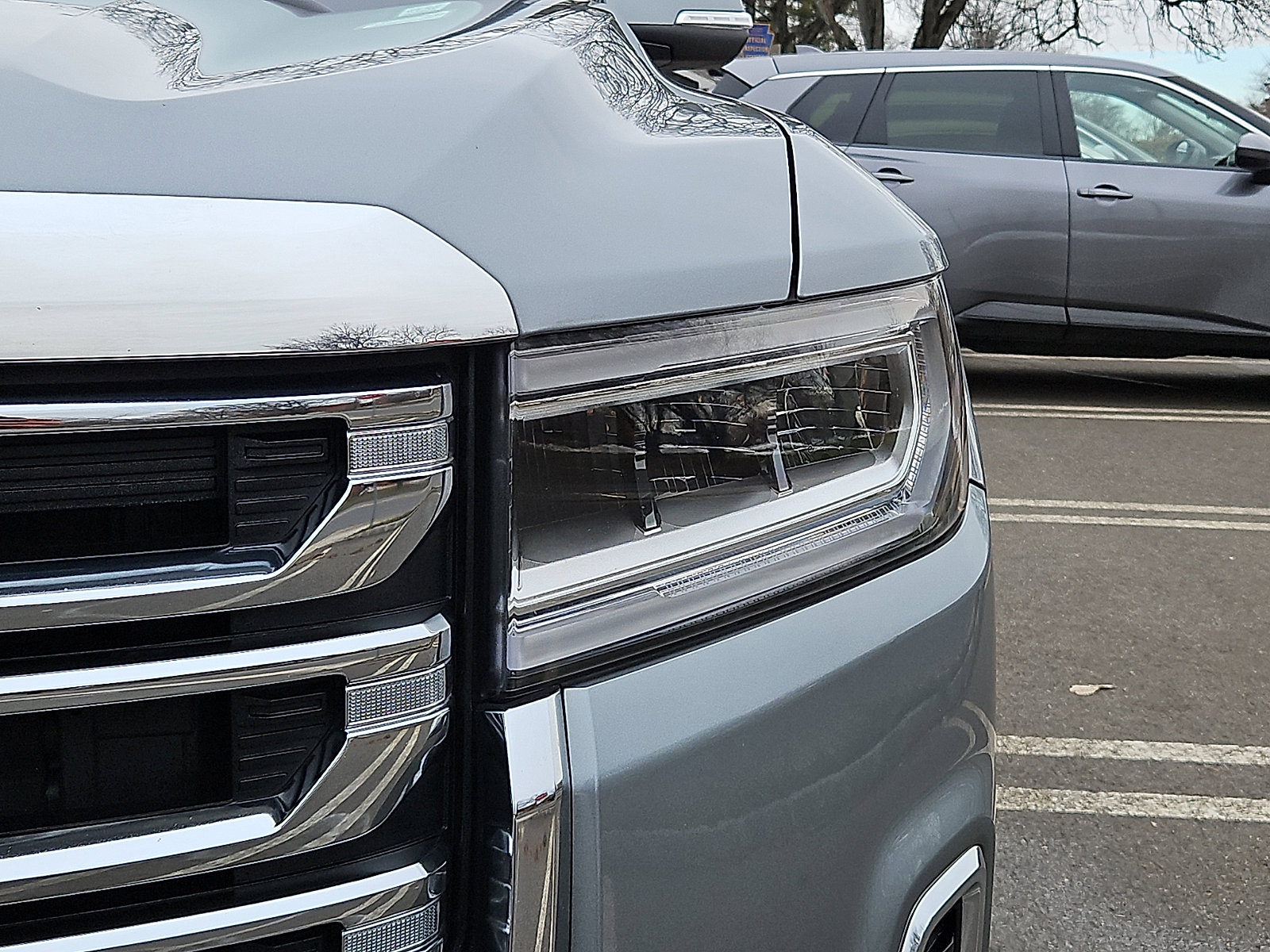 Used 2023 GMC Acadia SLE w/ Driver Convenience Package image 9