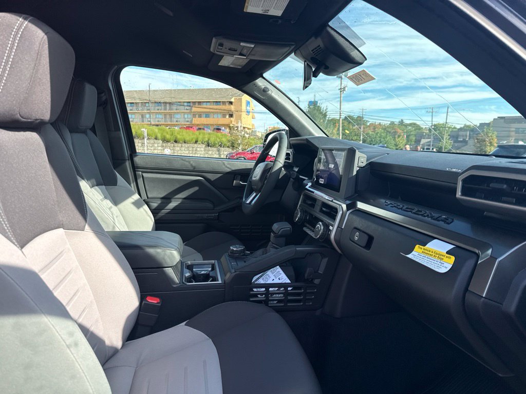 New 2026 Toyota Tacoma TRD Off-Road AWD/4WD image 3