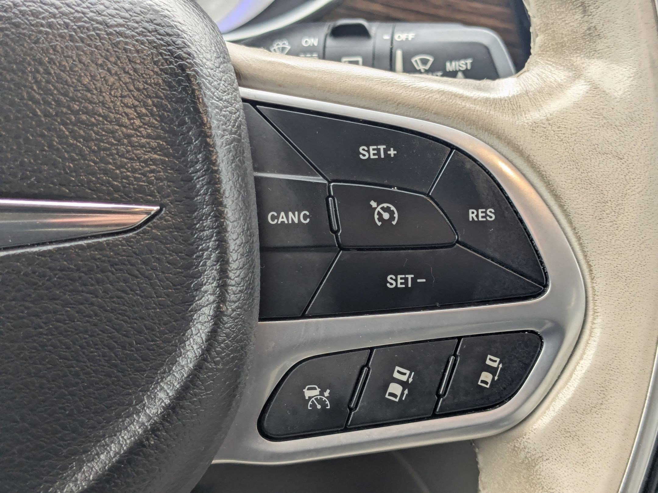 Used 2021 Chrysler Pacifica Limited w/ Premium & Safety Sphere Group AWD/4WD image 20