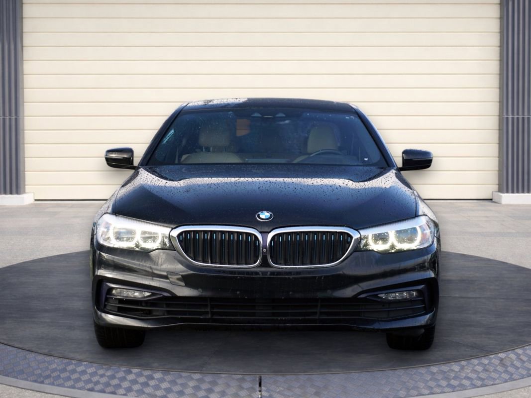 Used 2018 BMW 530e xDrive image 2