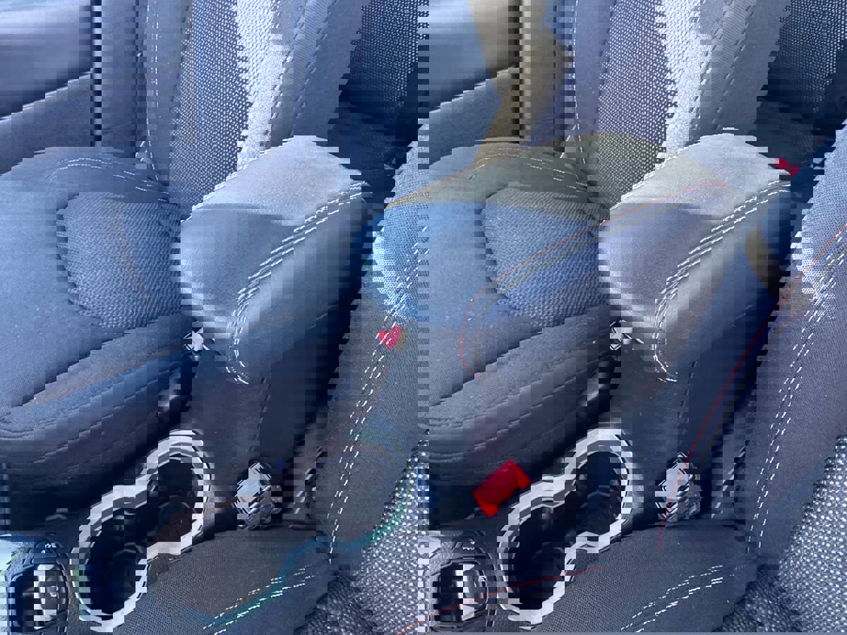 Used 2016 Jeep Renegade 75th Anniversary AWD/4WD image 21