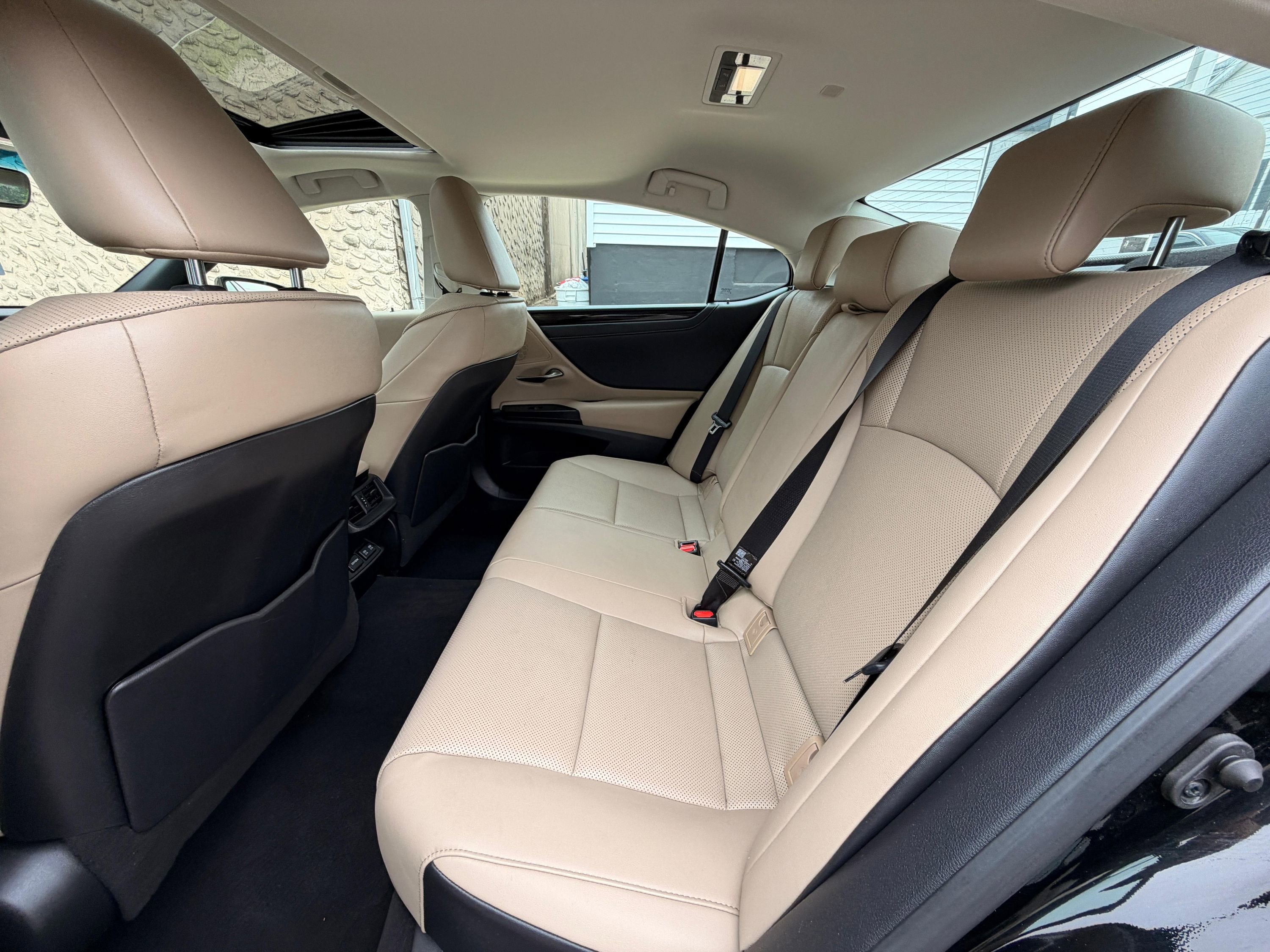 Used 2021 Lexus ES 250 w/ Premium Package AWD/4WD image 24