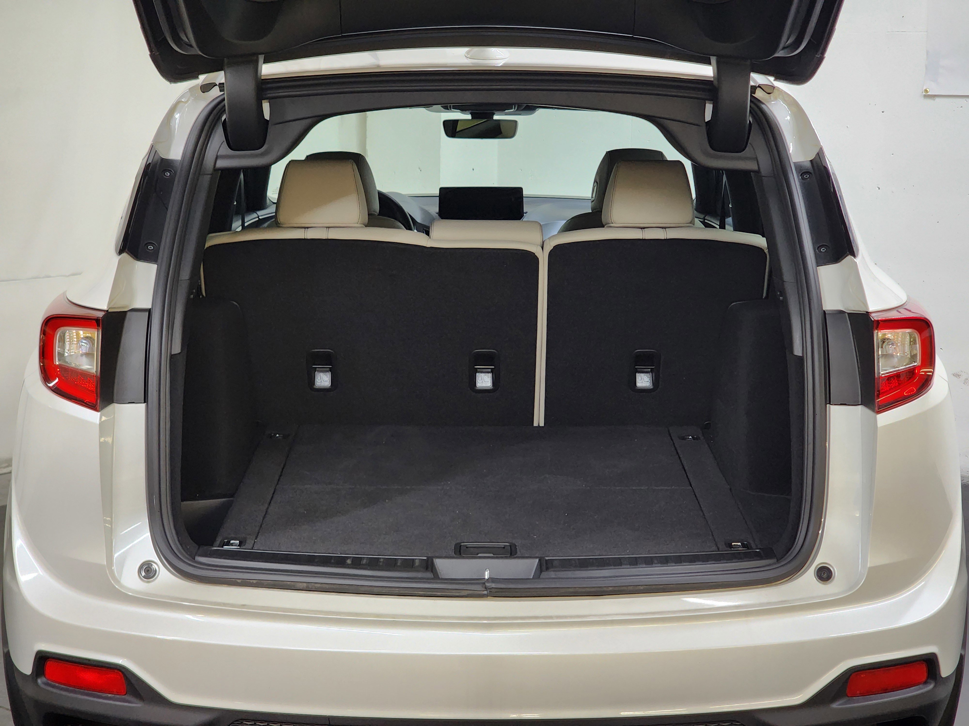 Certified 2025 Acura RDX SH-AWD image 8