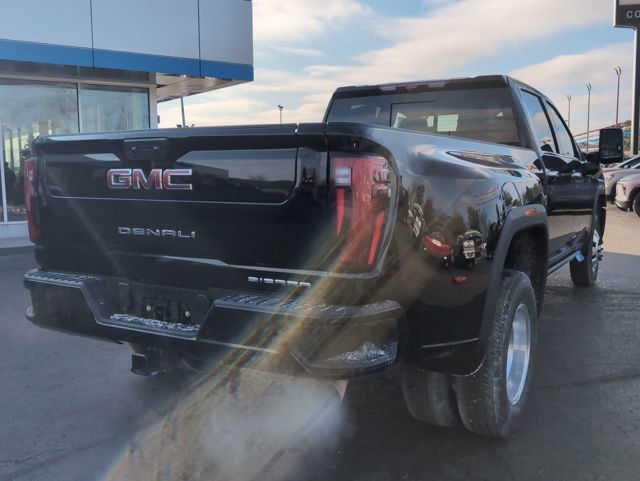 New 2026 GMC Sierra 3500 Denali w/ Technology Package image 7