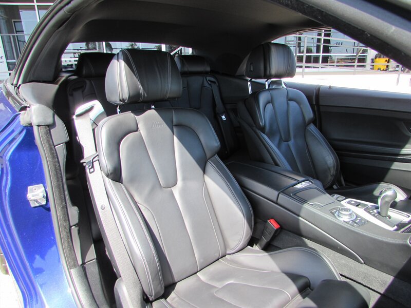 Used 2012 BMW M6 Convertible RWD image 31
