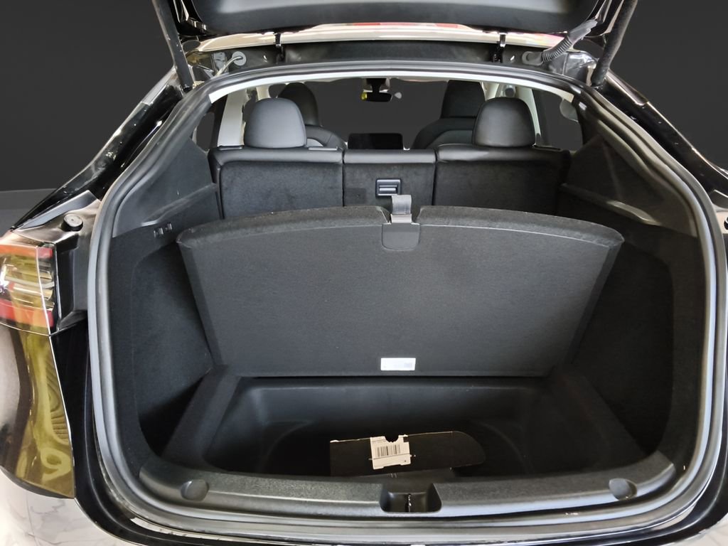 Used 2023 Tesla Model Y Long Range image 6