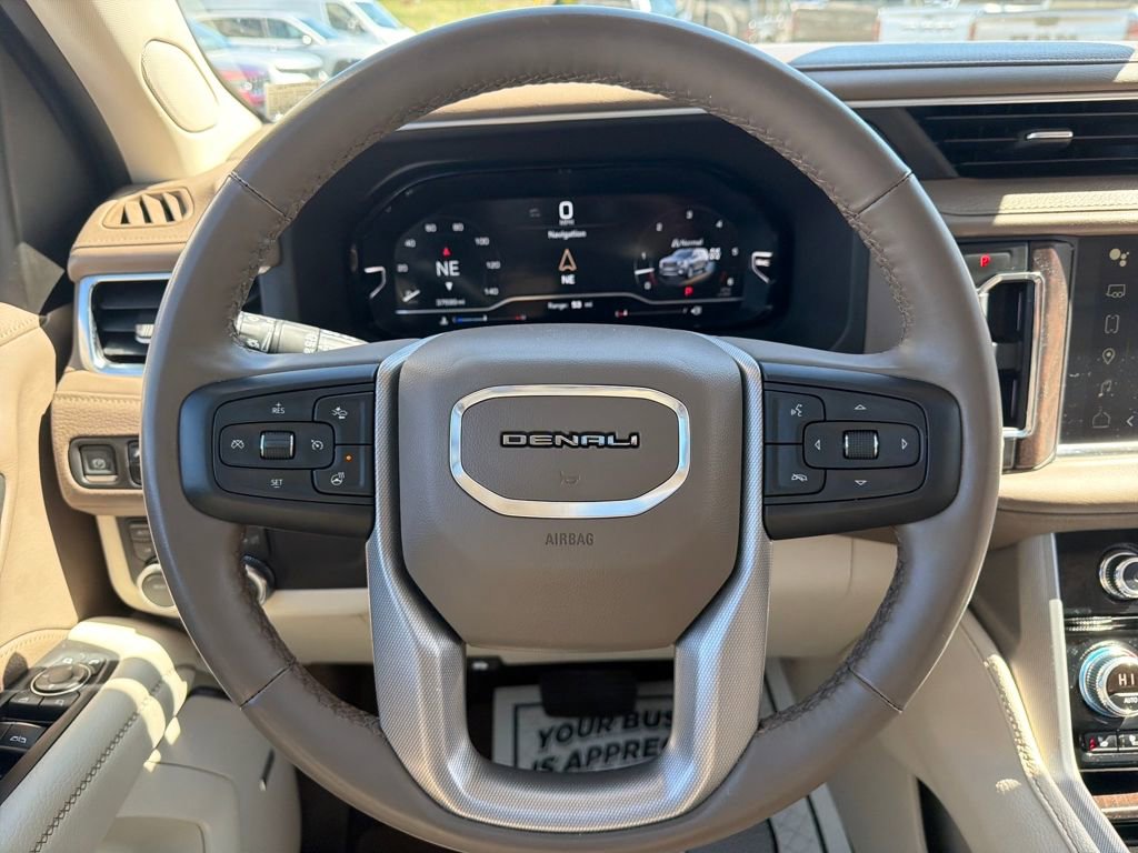 Used 2024 GMC Yukon XL Denali image 14