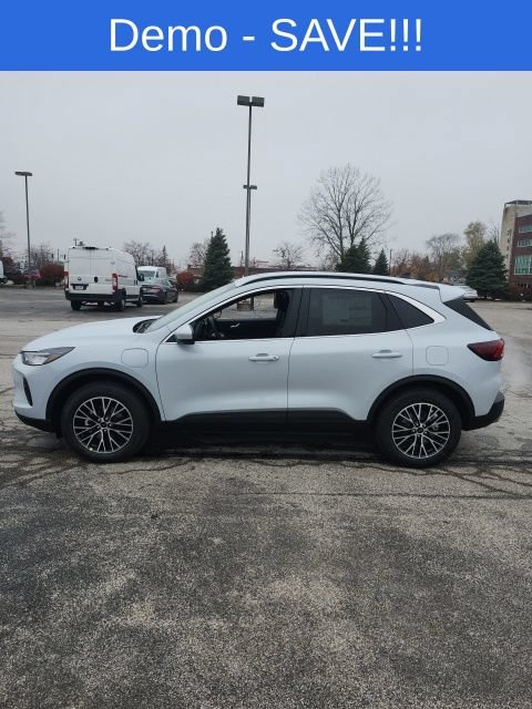New 2026 Ford Escape SE FWD image 4