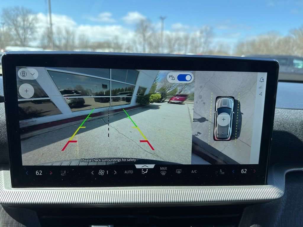 Used 2025 Ford Explorer Platinum w/ Ultimate Package image 15