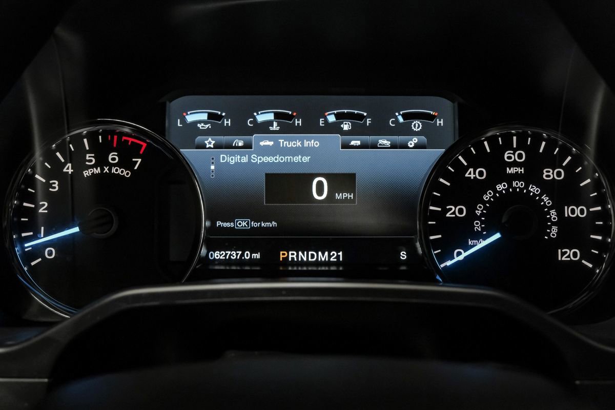 Used 2015 Ford F150 Lariat w/ Equipment Group 502A Luxury RWD image 14