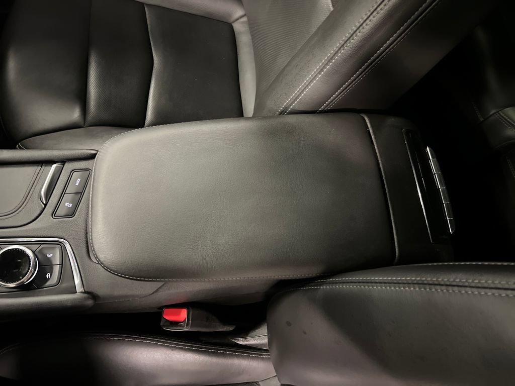 Certified 2023 Cadillac XT5 Premium Luxury w/ LPO, Floor Liner Package AWD/4WD image 26