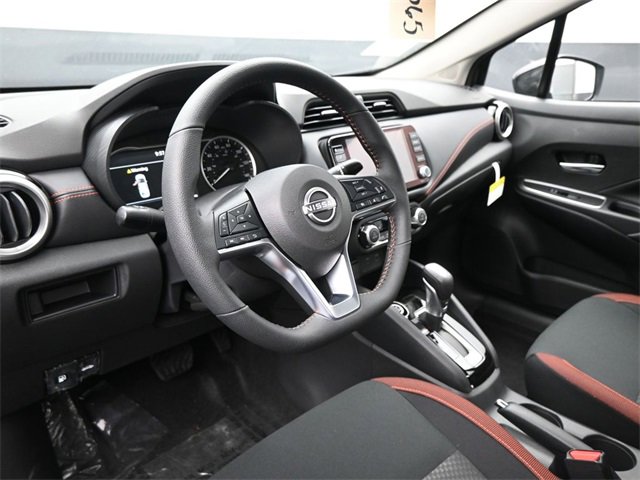 New 2025 Nissan Versa SR w/ Trunk Package image 17
