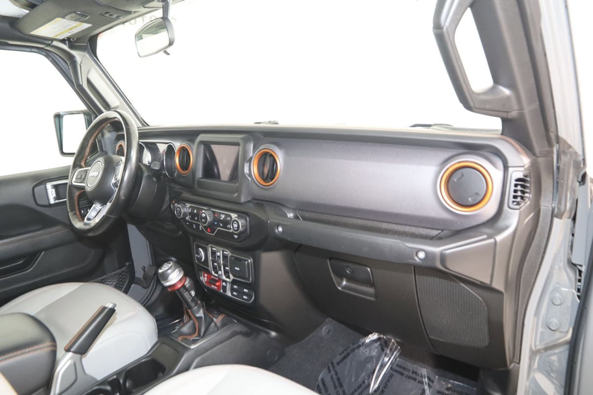 Used 2021 Jeep Gladiator Mojave w/ LED Lighting Group AWD/4WD image 38