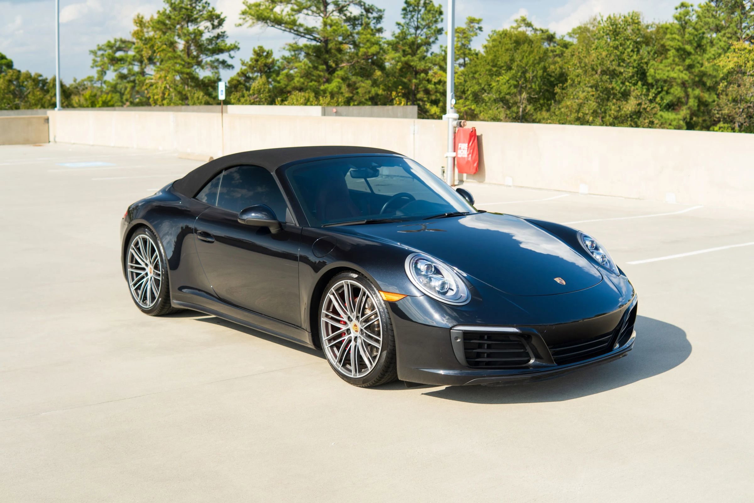 Used 2018 Porsche 911 Carrera 4S image 19