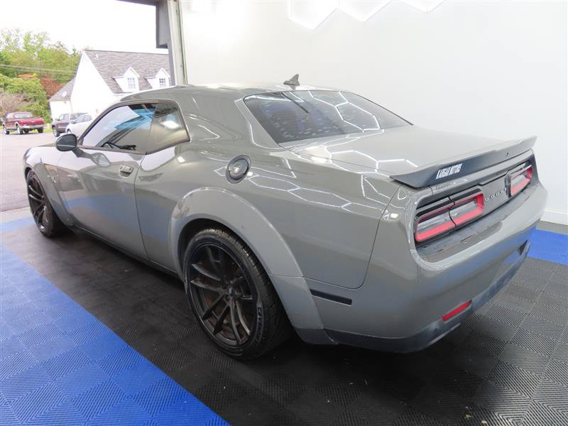 Used 2019 Dodge Challenger R/T Scat Pack w/ Shaker Package RWD image 4