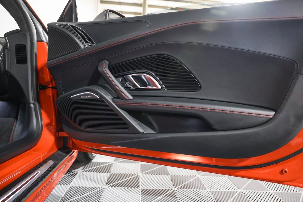 Used 2017 Audi R8 V10 plus image 24