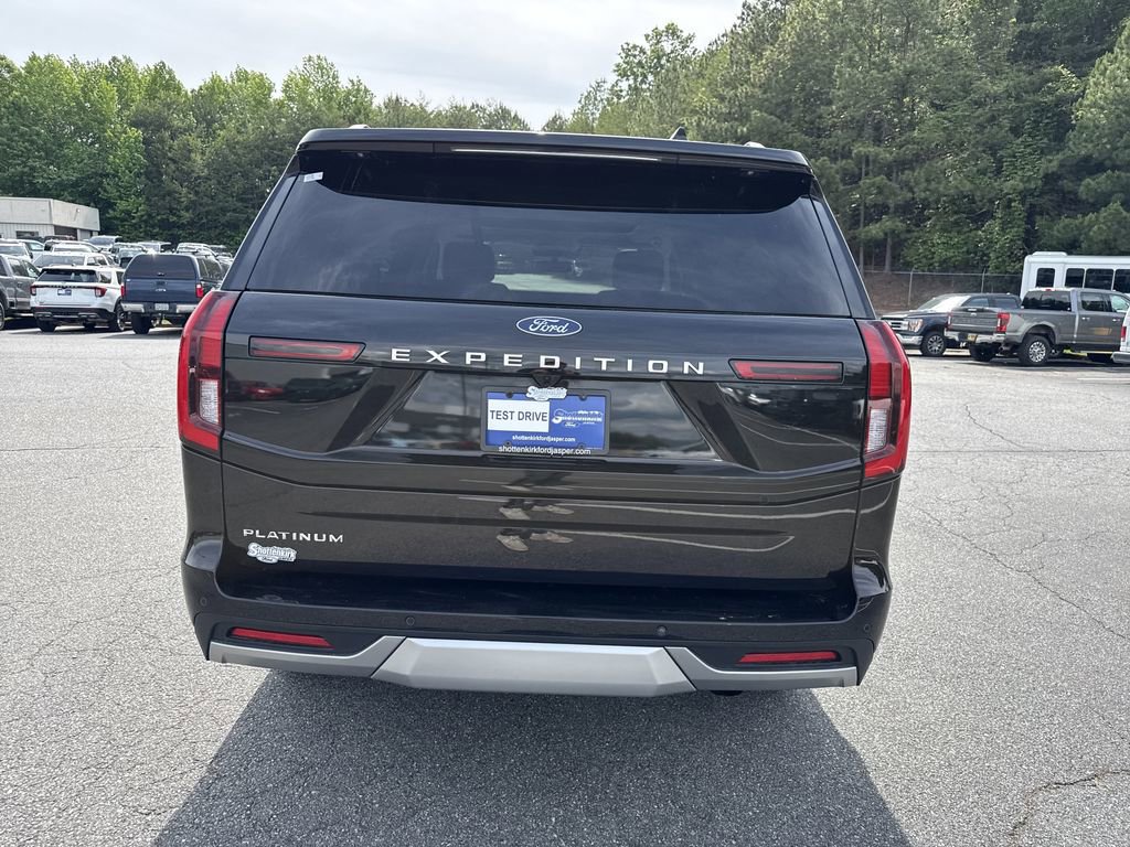 Used 2025 Ford Expedition Platinum AWD/4WD image 6