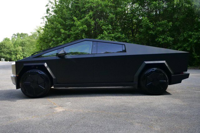 Used 2024 Tesla Cybertruck Cyberbeast AWD/4WD image 30