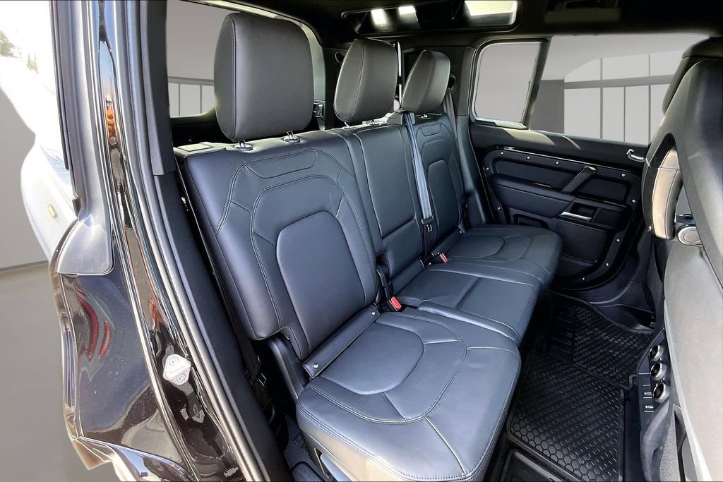 New 2026 Land Rover Defender 110 X-Dynamic SE AWD/4WD image 10
