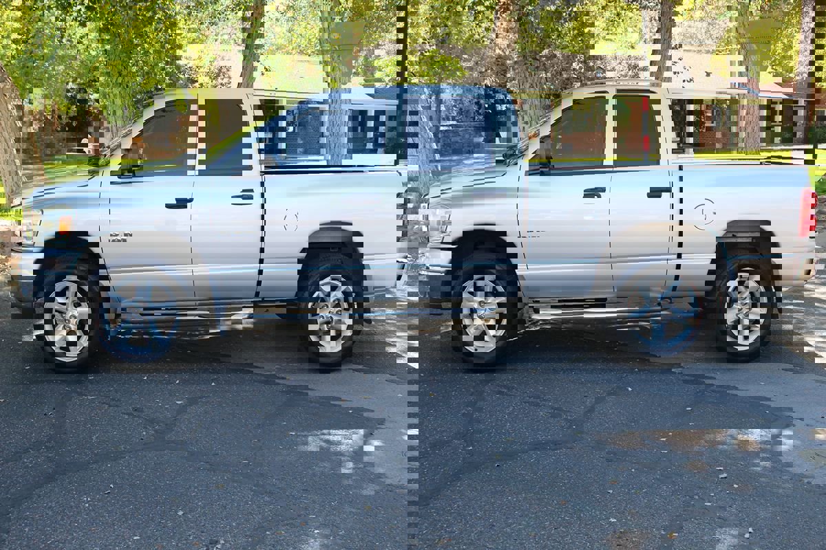 Used 2008 Dodge Ram 1500 Truck SLT w/ Trailer Tow Group image 2