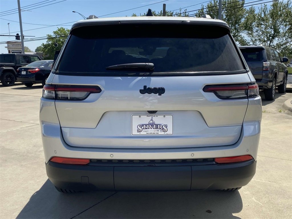 New 2025 Jeep Grand Cherokee L Altitude image 5