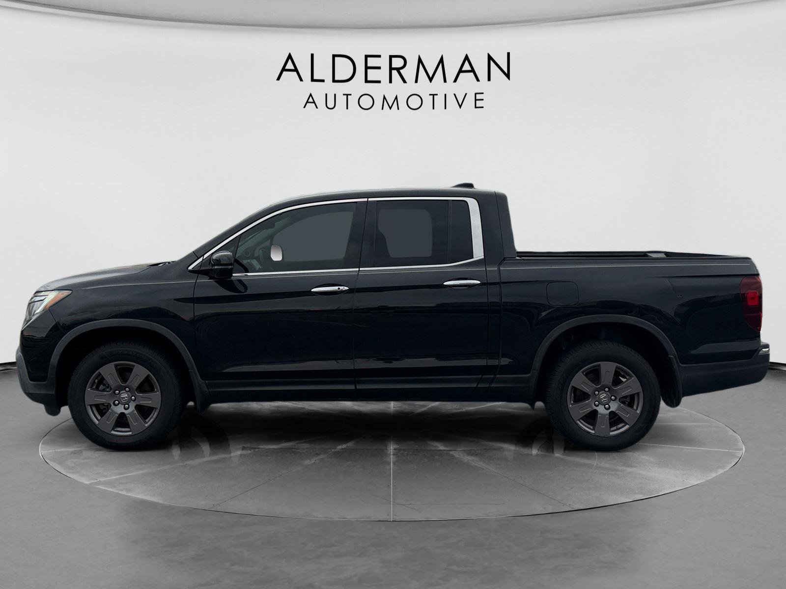 Used 2020 Honda Ridgeline RTL-E image 2