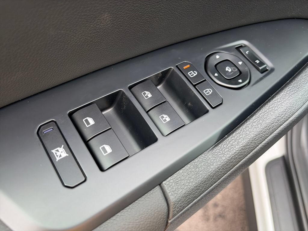 New 2026 Kia Sportage SX AWD/4WD image 17