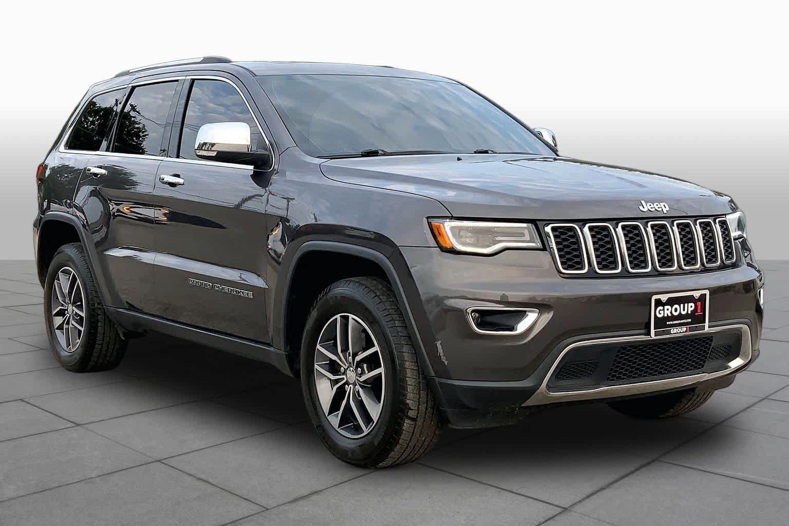 Used 2017 Jeep Grand Cherokee Limited w/ Luxury Group II AWD/4WD image 3