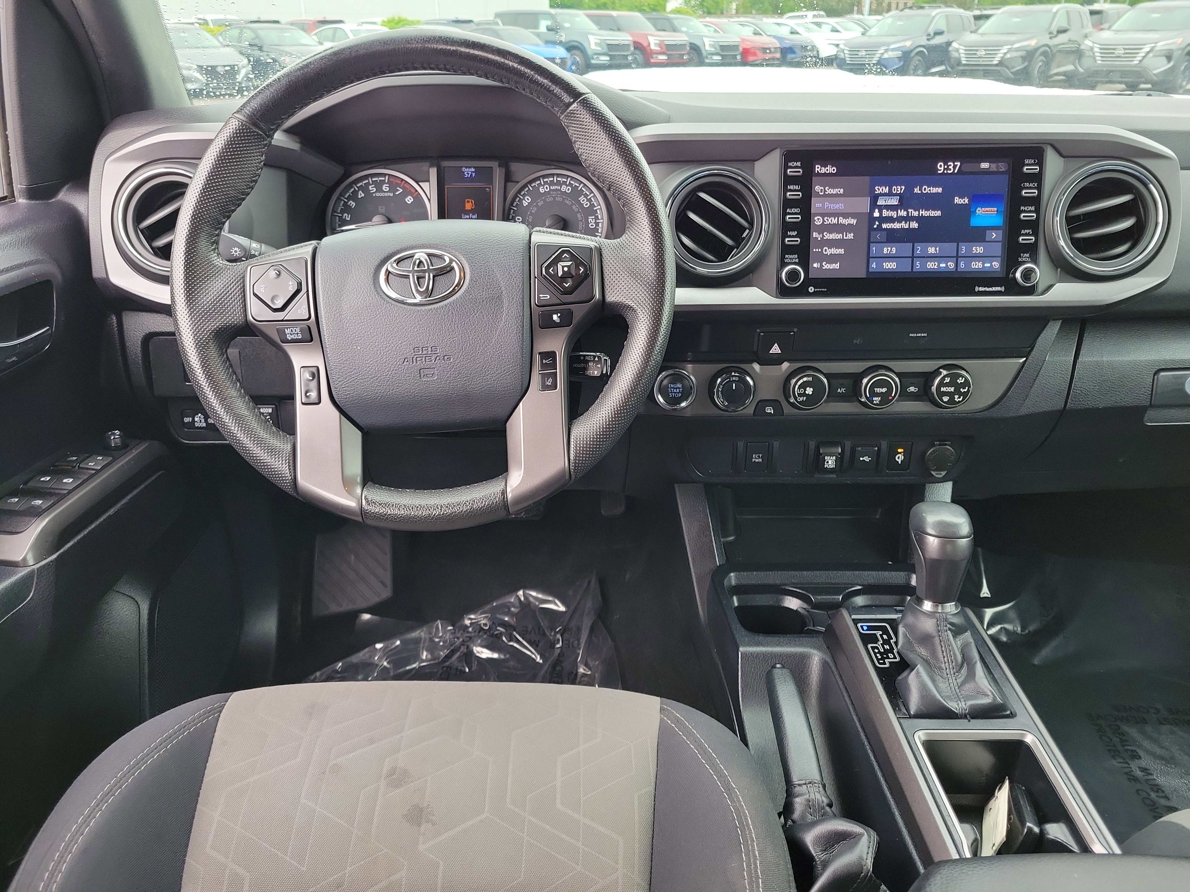 Used 2020 Toyota Tacoma TRD Sport image 10