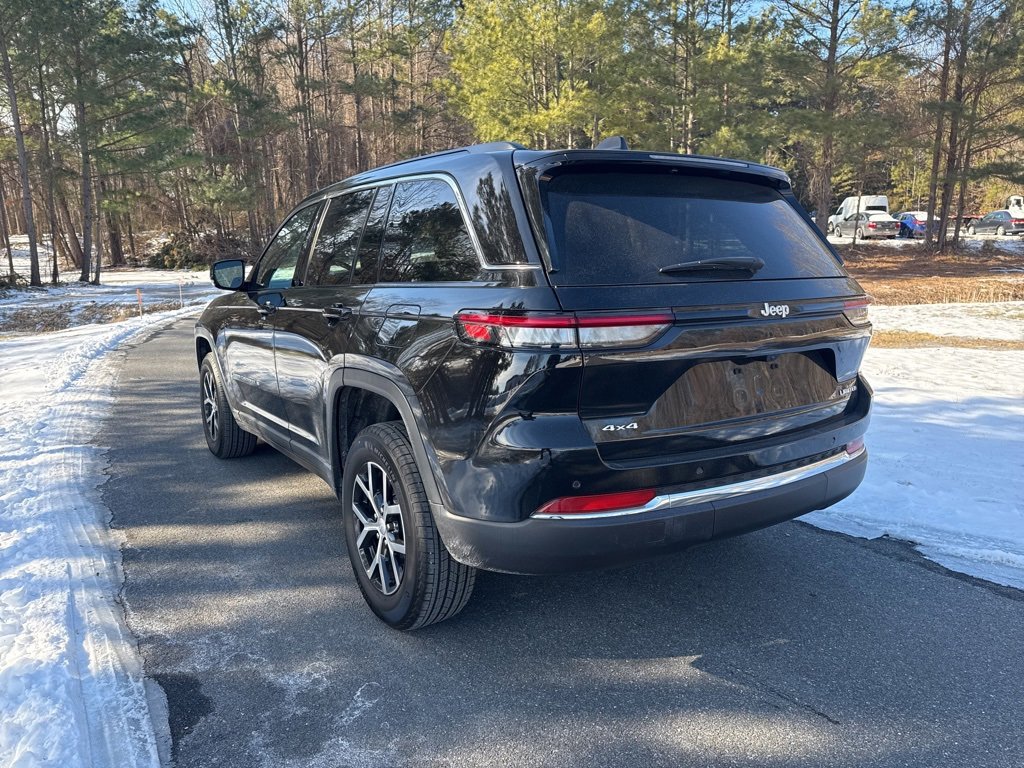 Used 2025 Jeep Grand Cherokee Limited image 7