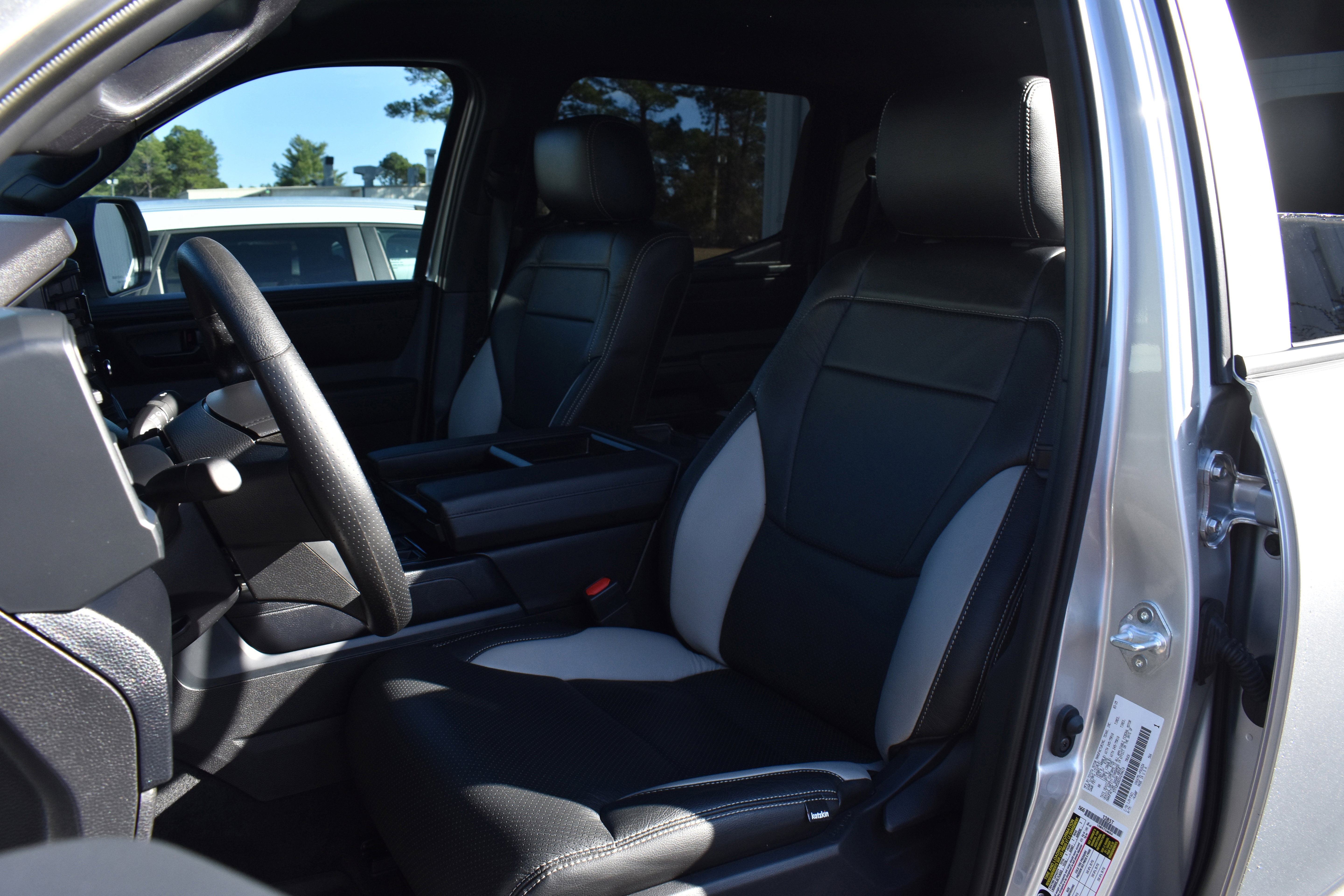 Used 2025 Toyota Tundra SR image 25