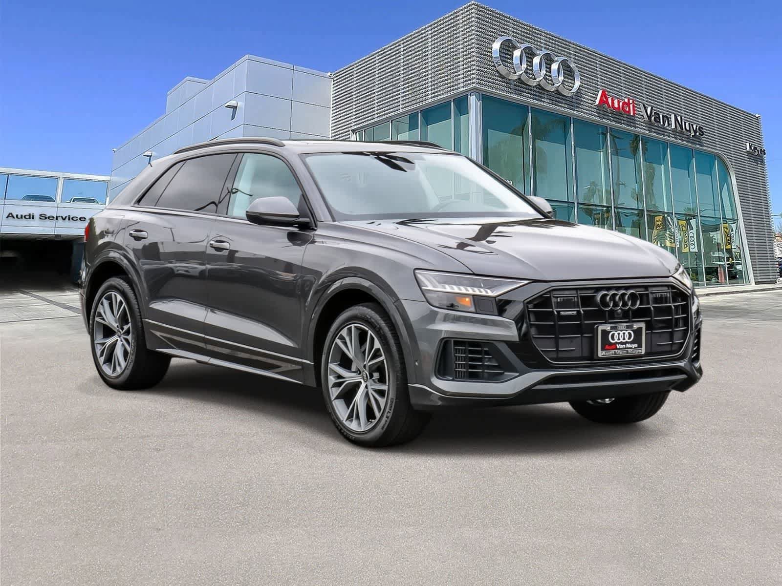 Used 2023 Audi Q8 Premium w/ Convenience Package AWD/4WD image 5