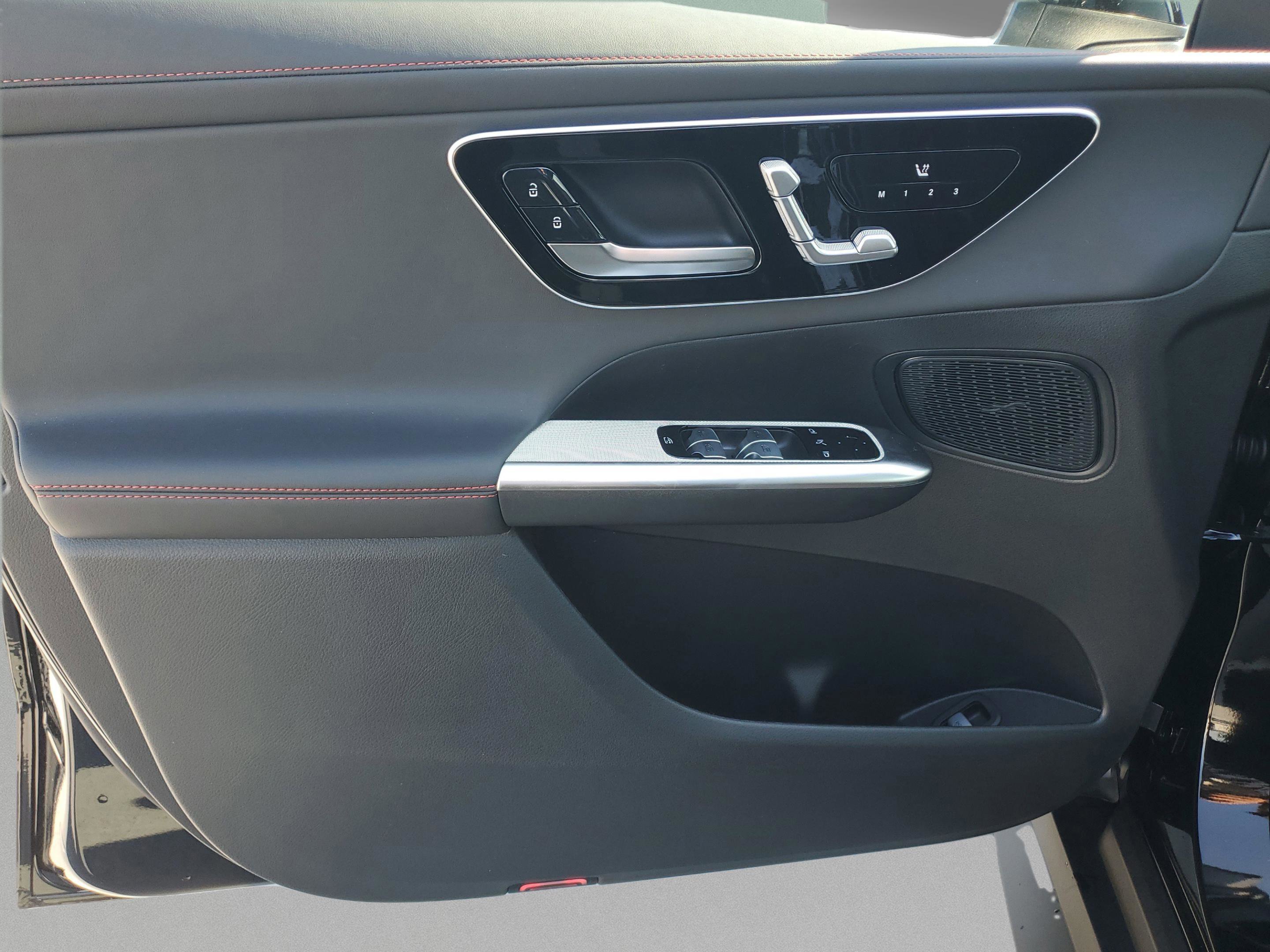 New 2026 Mercedes-Benz GLC 43 AMG 4MATIC image 12