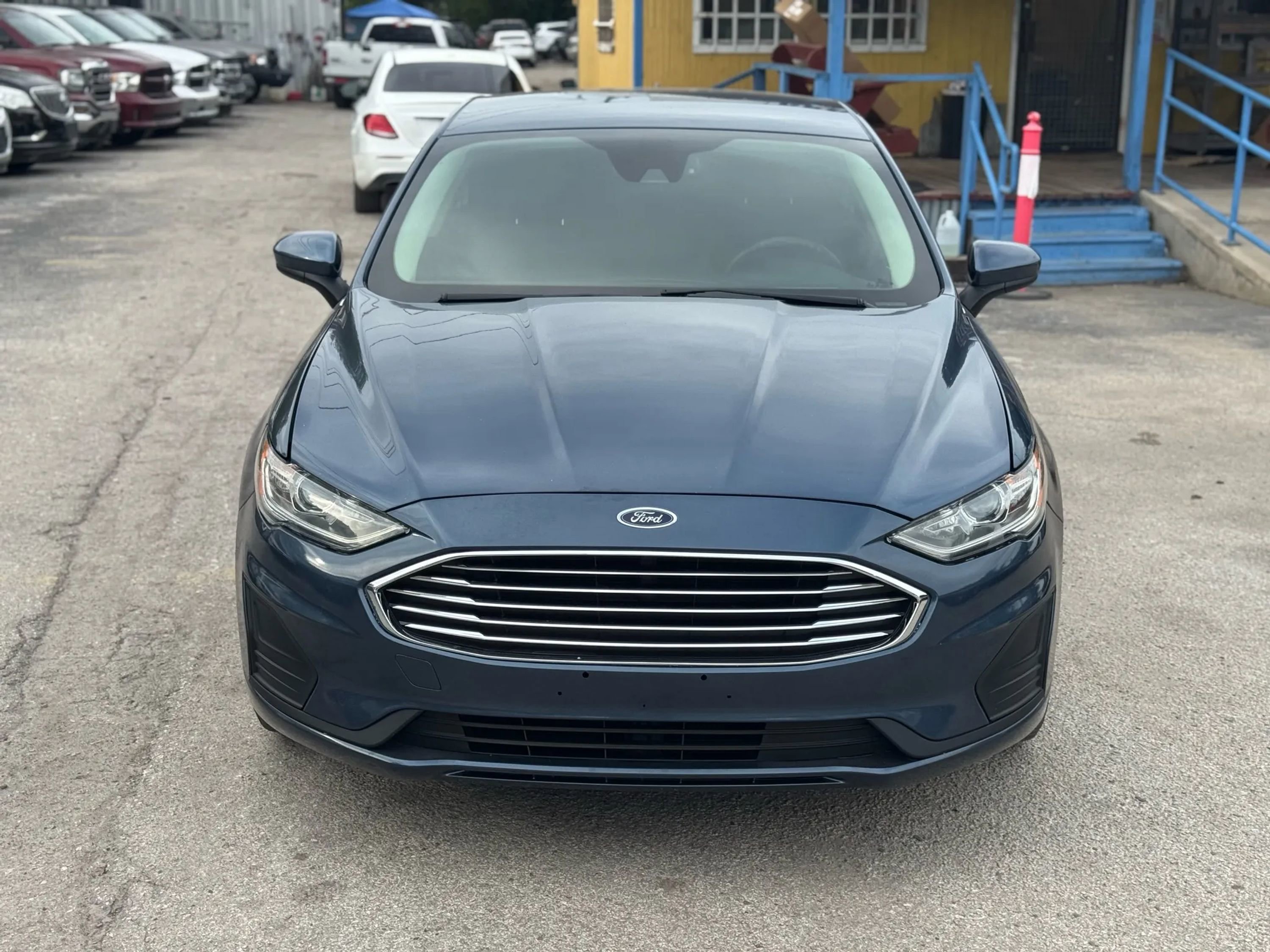 Used 2019 Ford Fusion SE image 5