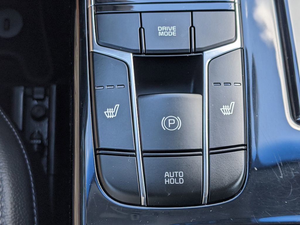 Used 2019 Kia Cadenza Technology image 30