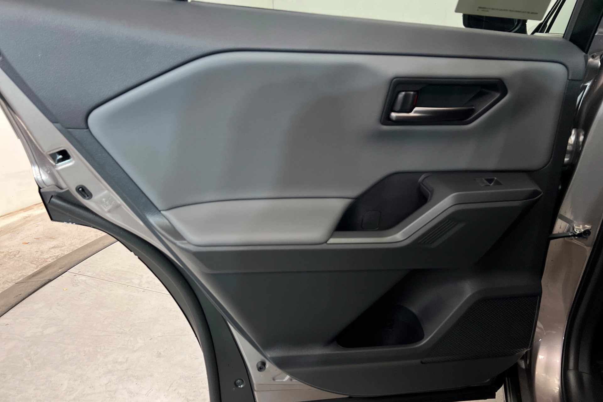 New 2026 Toyota RAV4 XSE AWD/4WD image 18