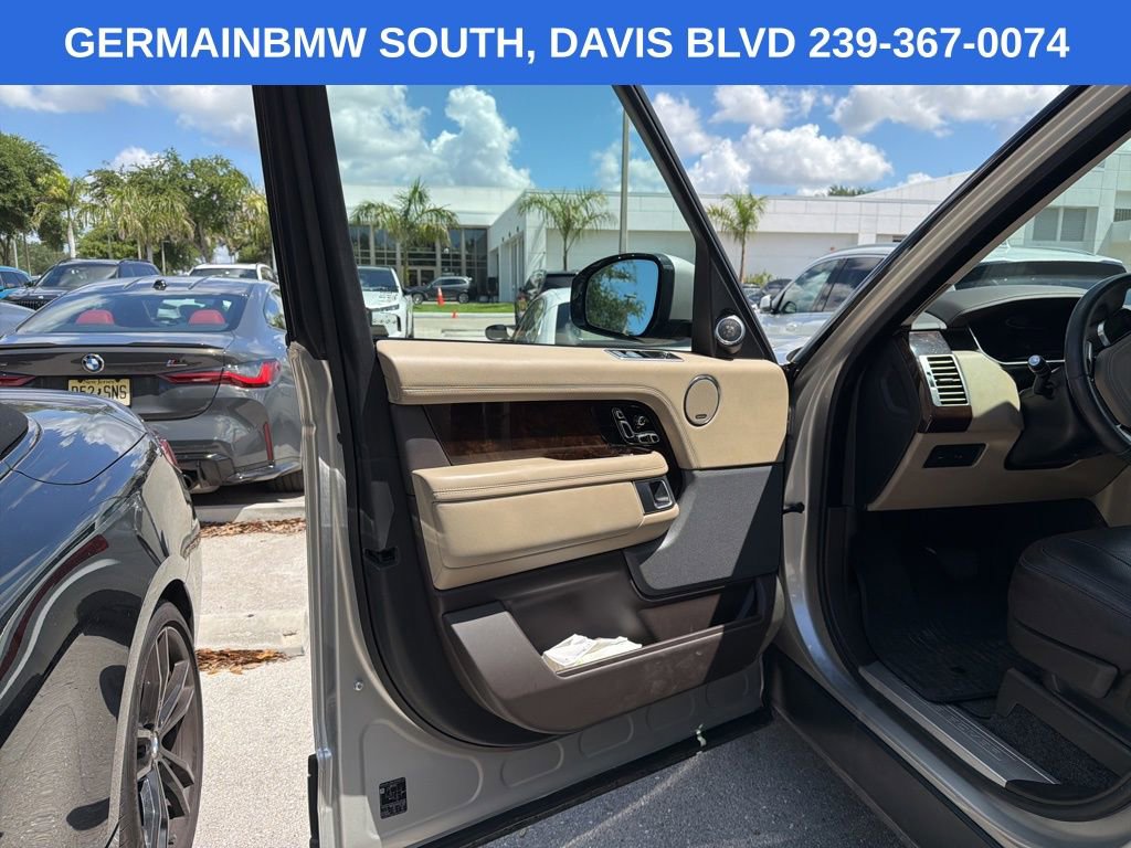 Used 2019 Land Rover Range Rover HSE AWD/4WD image 14