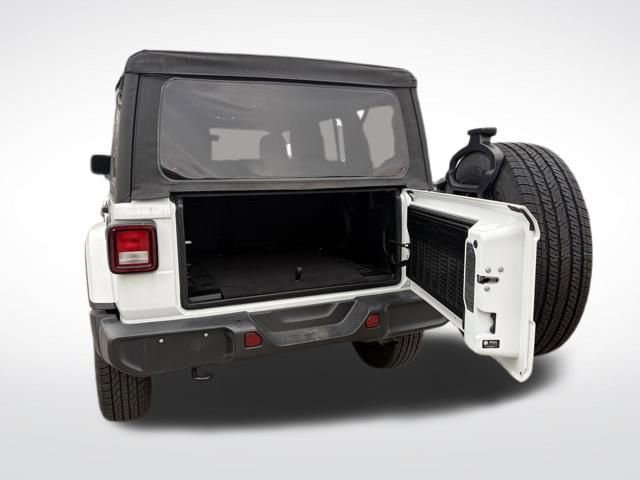 Used 2023 Jeep Wrangler Sahara image 20