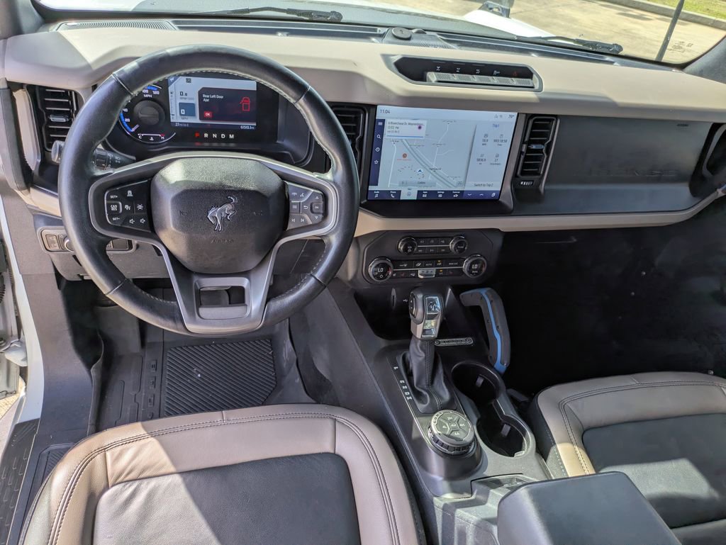 Used 2023 Ford Bronco Wildtrak image 13
