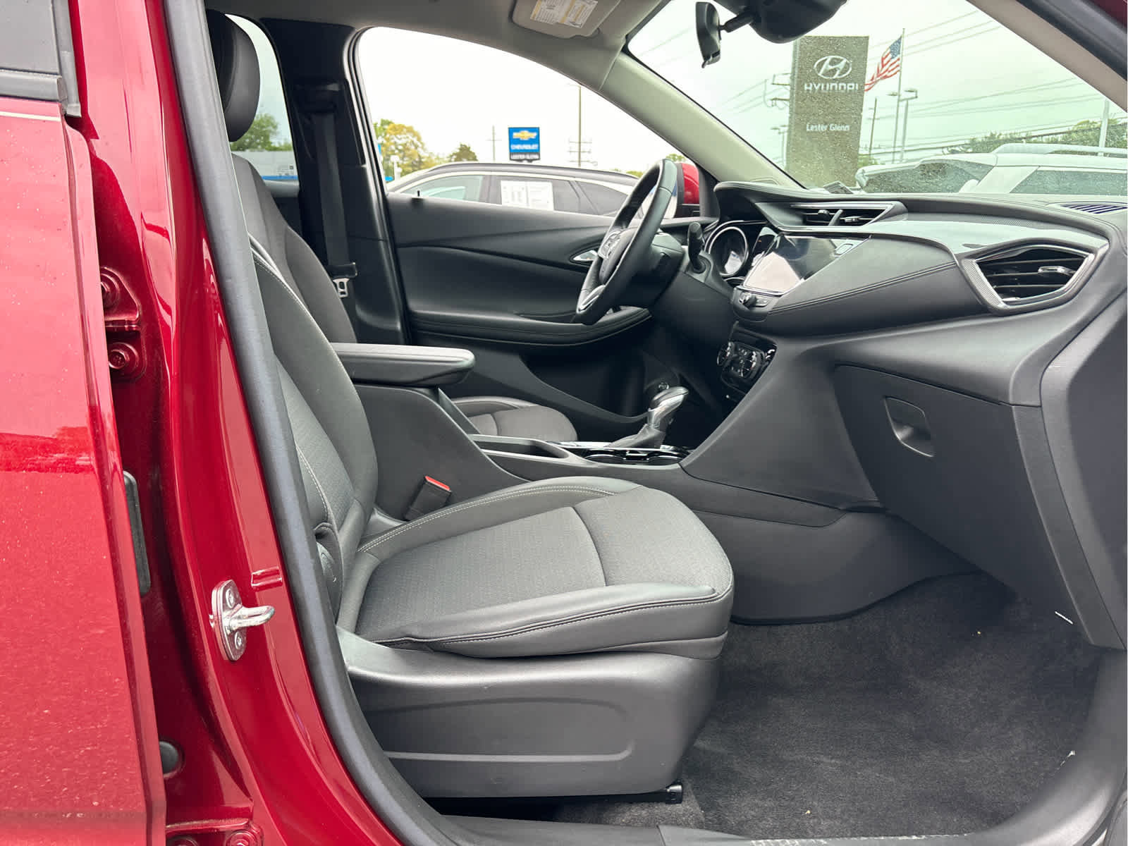 Used 2023 Buick Encore GX Select w/ Sport Touring Package FWD image 19