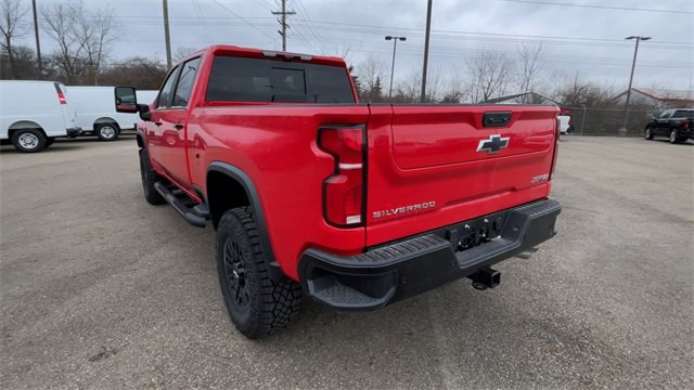 New 2026 Chevrolet Silverado 2500 ZR2 image 8