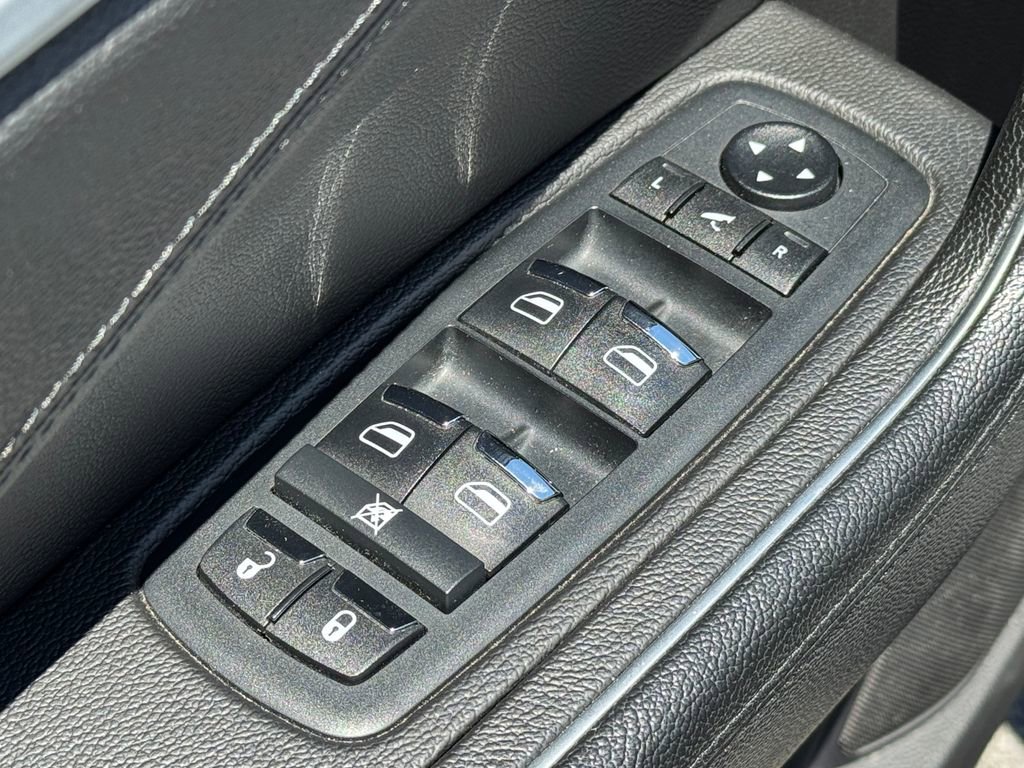 Used 2020 Maserati Levante S AWD/4WD image 13